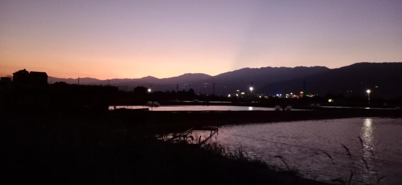 Yu Hai B&B Jiaoxi Bagian luar foto
