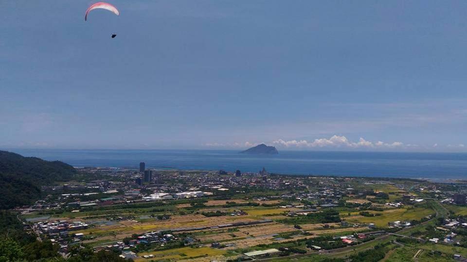 Yu Hai B&B Jiaoxi Bagian luar foto